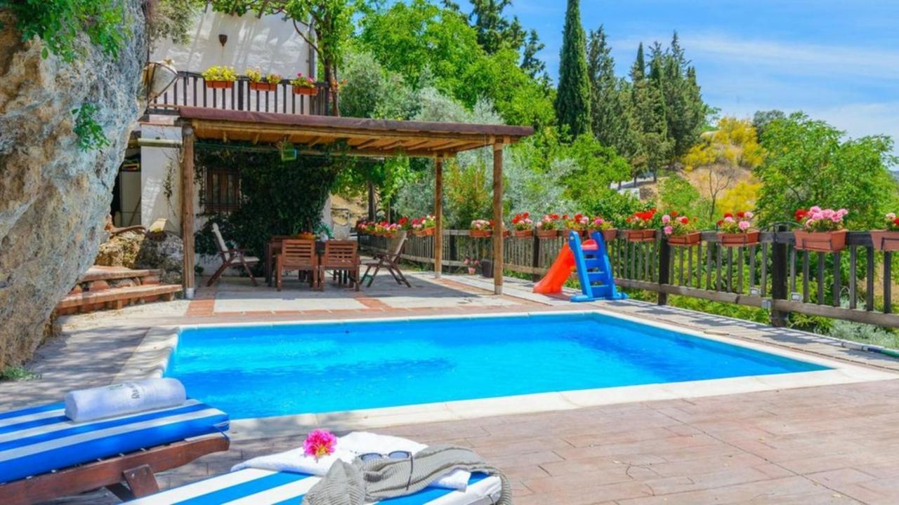 El Tajil Holiday home Algarinejo